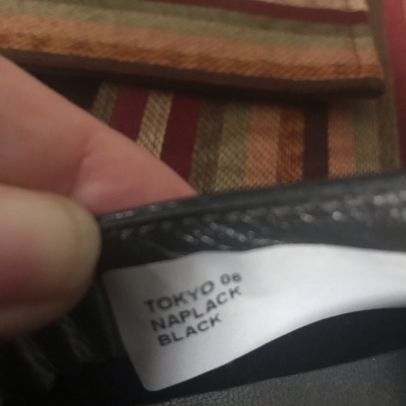 Women’s Slip On Shoes - Picture 3 of 5